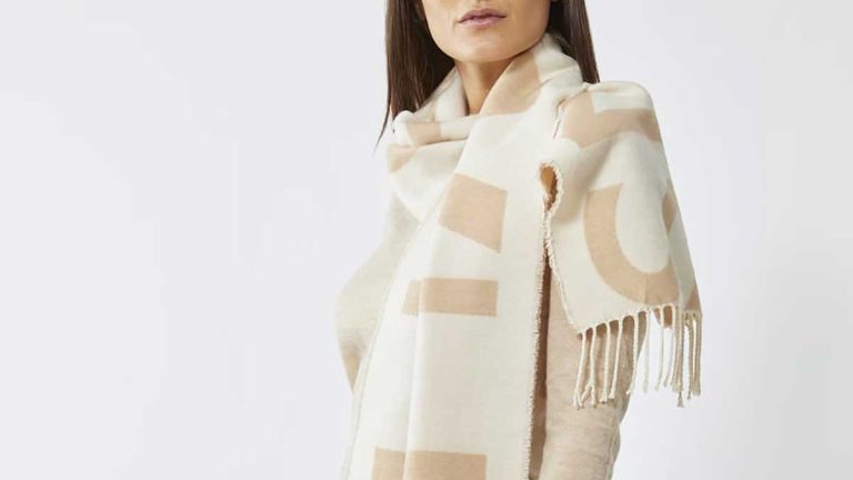 About You Codello Jacquemus sjaal dupe