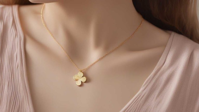 Action Louis Vuitton lookalike ketting