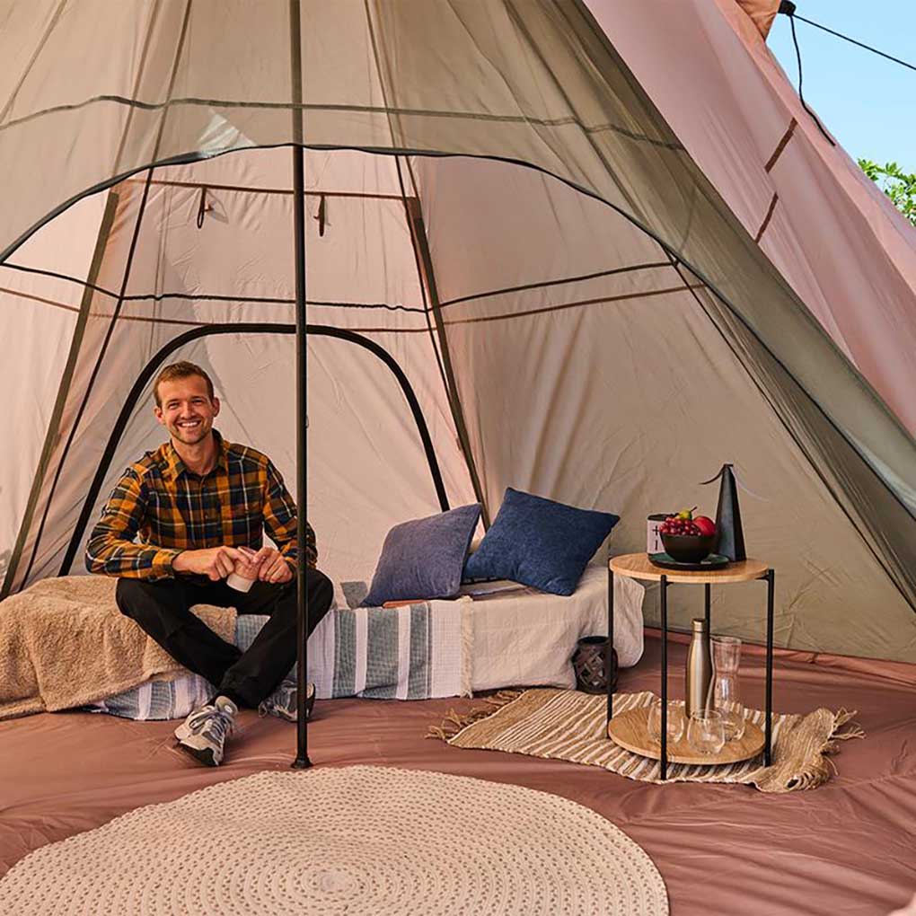 Action glamping tiki tent